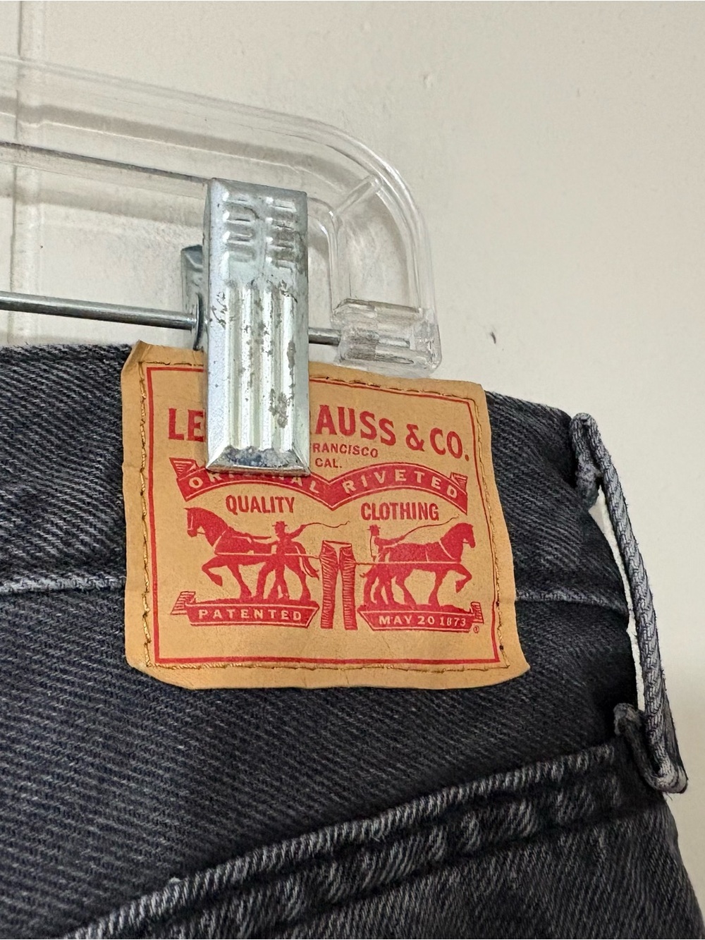 Levi’s 94 Baggy Bootcut Gray Jeans Size 26 Relaxed Wide Leg Y2K Denim - Picture 4 of 10